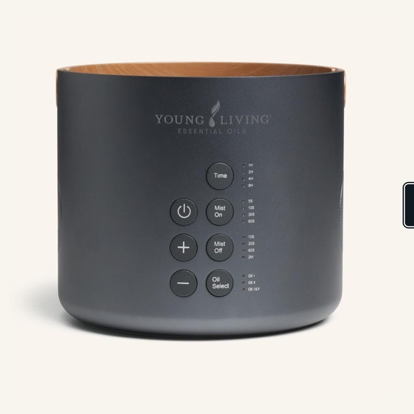 SOLD!! NEW YOUNG LIVING DUET BLUE TOOTH SPEAKER DIFFUSER WITH 8 Essential Oils - Picture 3 of 15